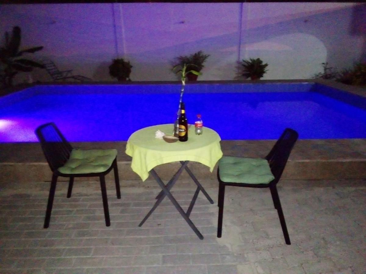 Hostal Villa Brisa バレニタ エクステリア 写真